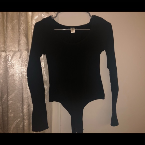 Black dress and bodysuit - Picture 3 of 4